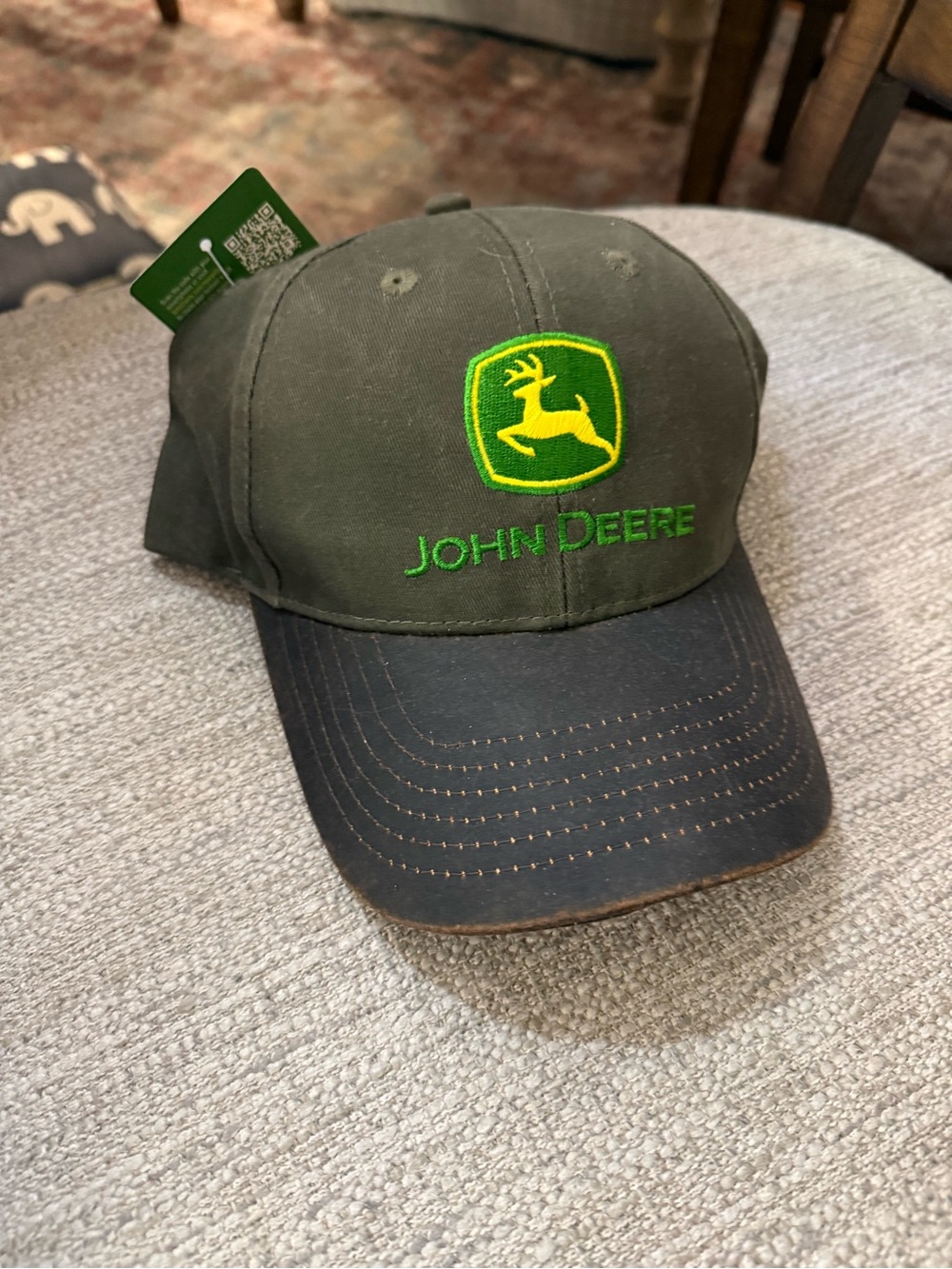 NWT John Deere Green an yellow  Embroidered Logo Cap (men’s)